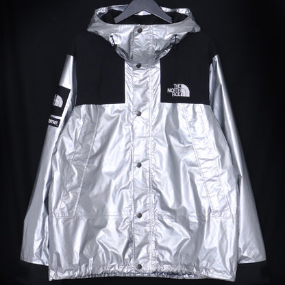SUPREME 18SS TNF Metallic Mountain Jacket Silver Size L
