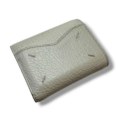 MAISON MARGIELA Trifold Compact Wallet White Size UNI
