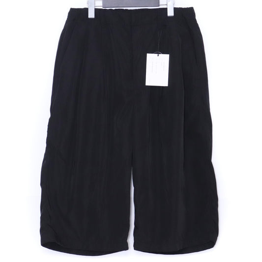 ALMOSTBLACK Woven Wide 2 Tuck 6 Brooch Shorts Black Size 1