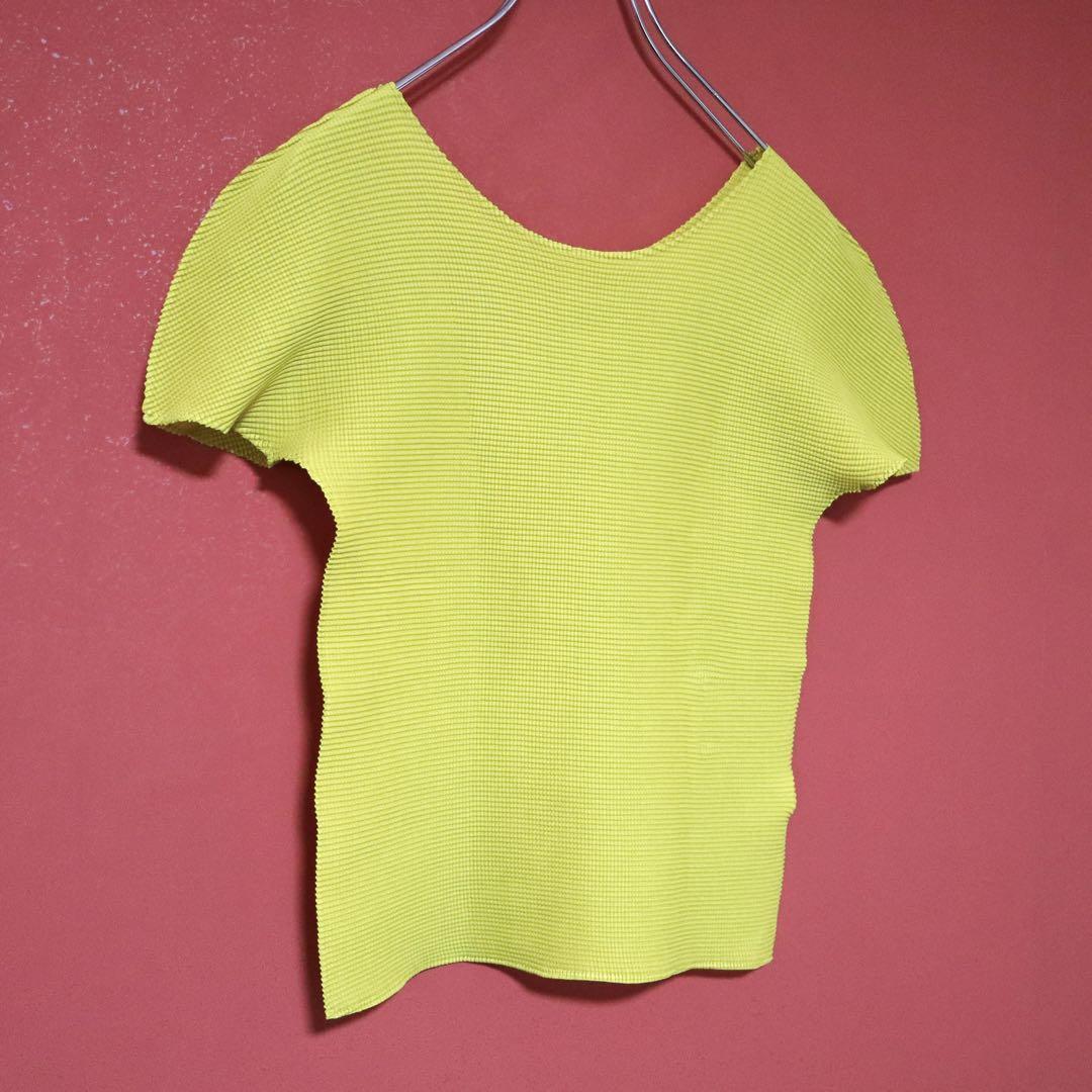 me ISSEY MIYAKE Yellow Pleated Size FREE