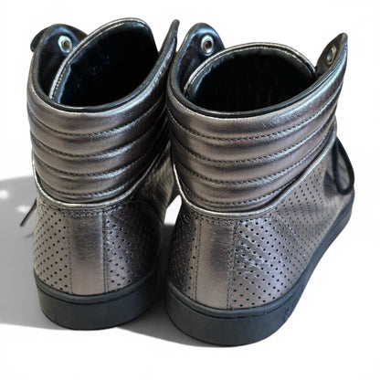 Vintage Gucci GG Silver Sneakers Size 6