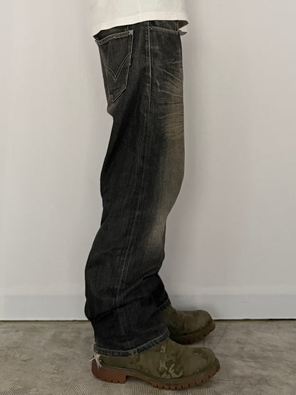 Neighborhood Damaged Black Jeans Size M