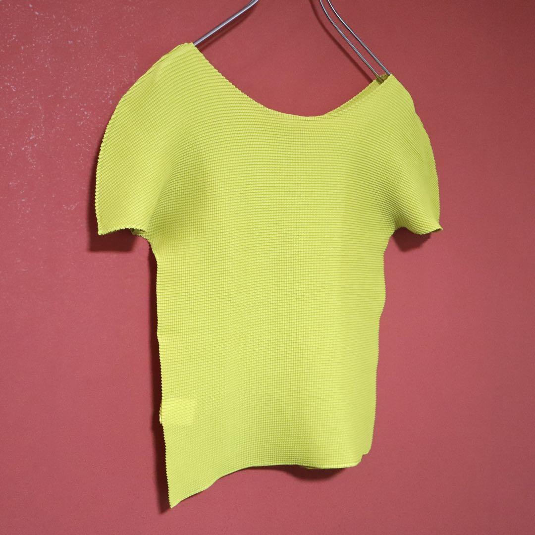 me ISSEY MIYAKE Yellow Pleated Size FREE