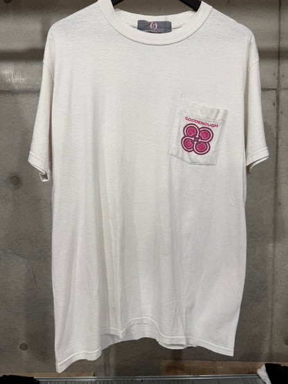 GOODENOUGH Clover Logo Pocket T-Shirt White Size L