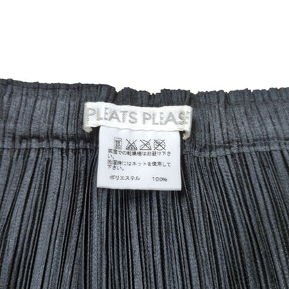 PLEATS PLEASE ISSEY MIYAKE Back Slit Pleats Skirt Size 3