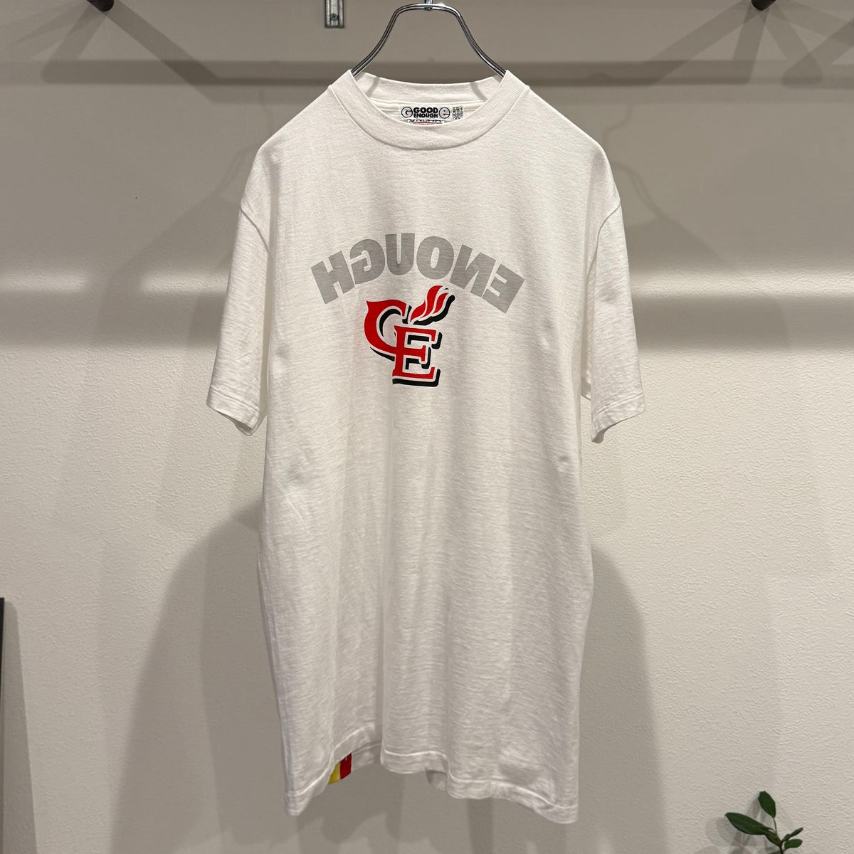GOODENOUGH 90s White Tee Size M