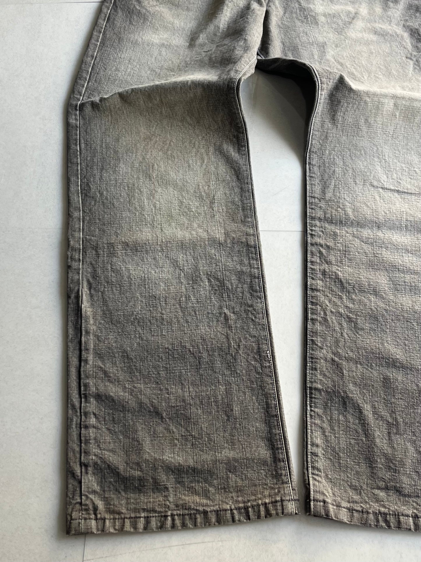 Akademiks Gray Buggy Denim Jeans Size 34