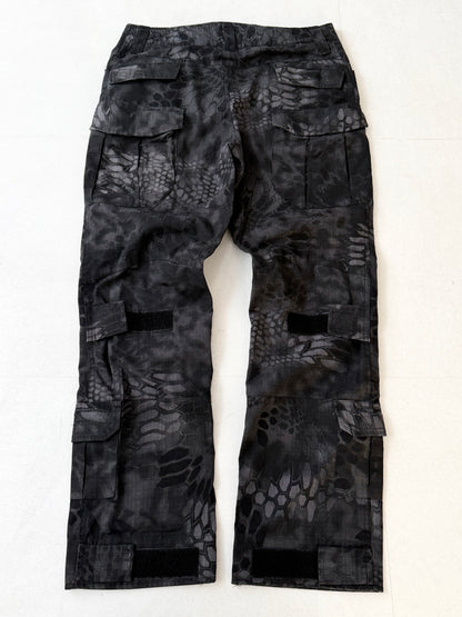 Vintage All-Over Pattern Military Pants Size 34/32
