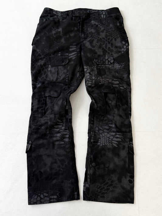 Vintage All-Over Pattern Military Pants Size 34/32