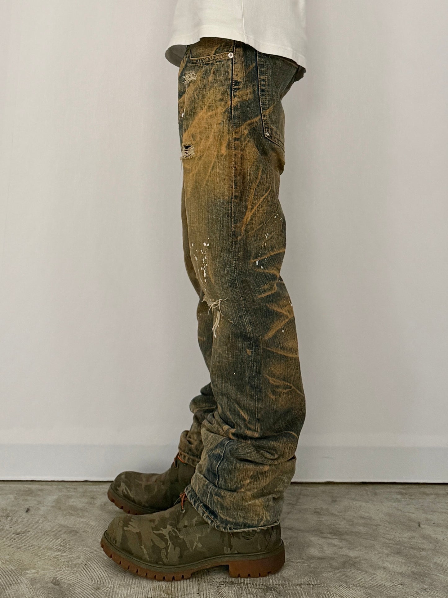 Swagger Brown Damaged Jeans Size 32