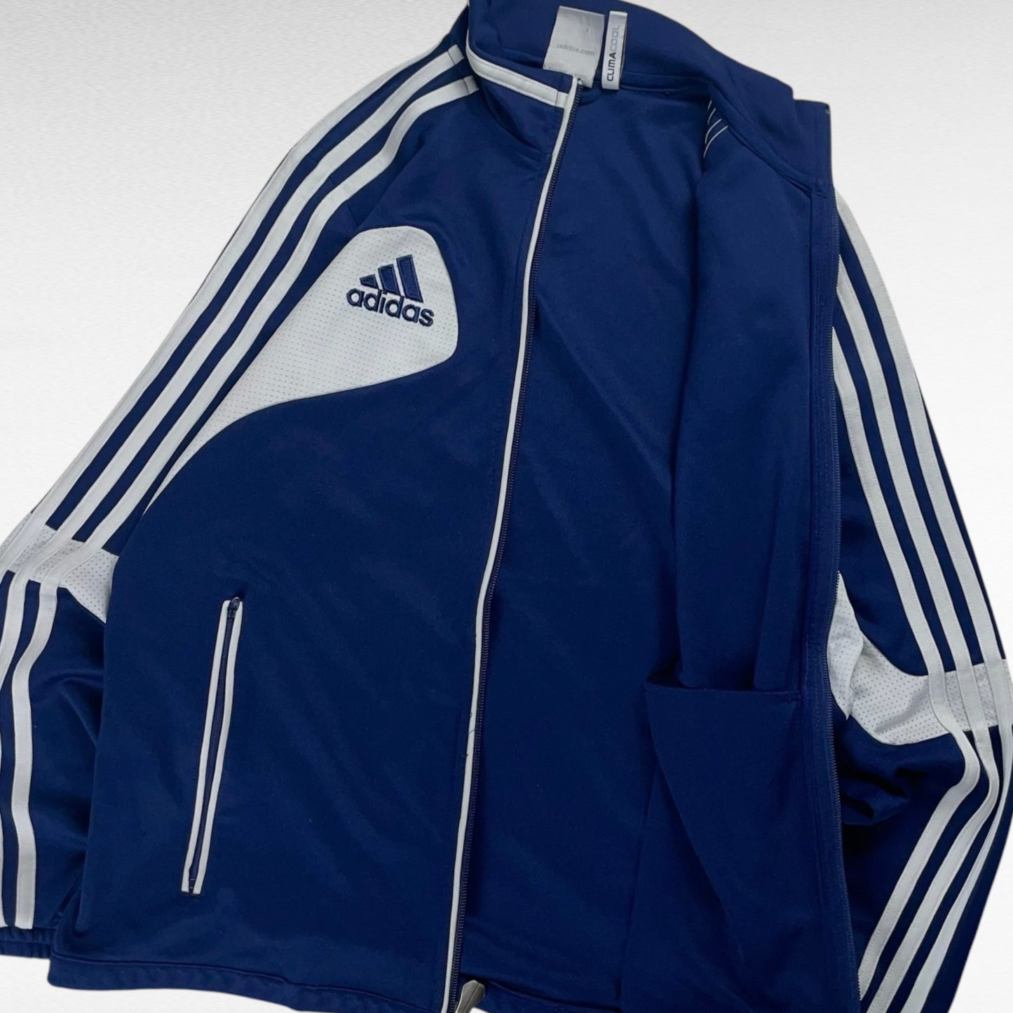 Adidas 00s Jacket Size L