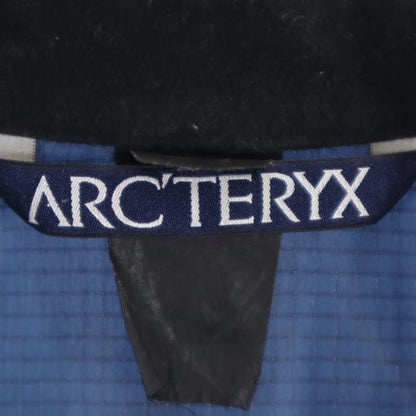 BEAMS x ARC'TERYX Made in Canada Nylon Jacket Navy Black