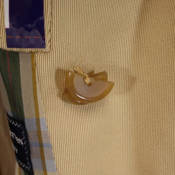 Burberrys 70s 80s Vintage Trench Coat Beige