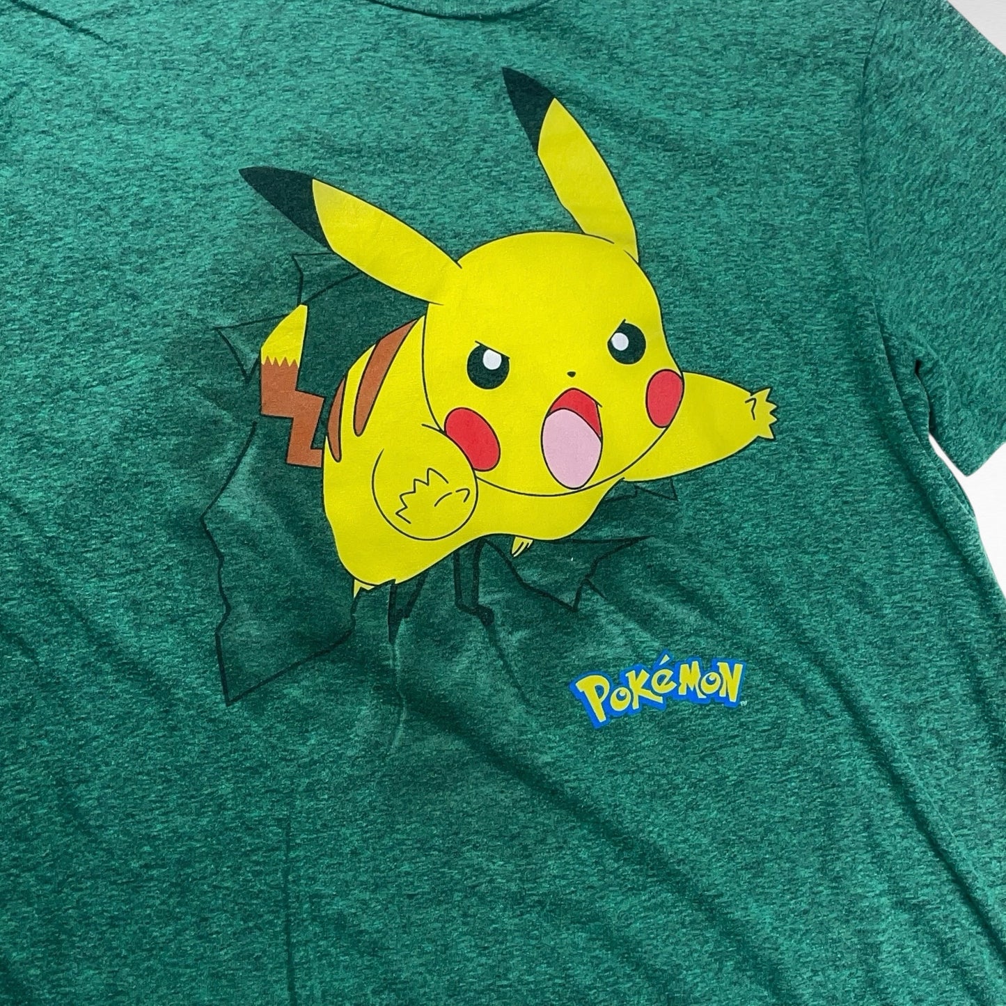 Pokemon T-Shirt Size M
