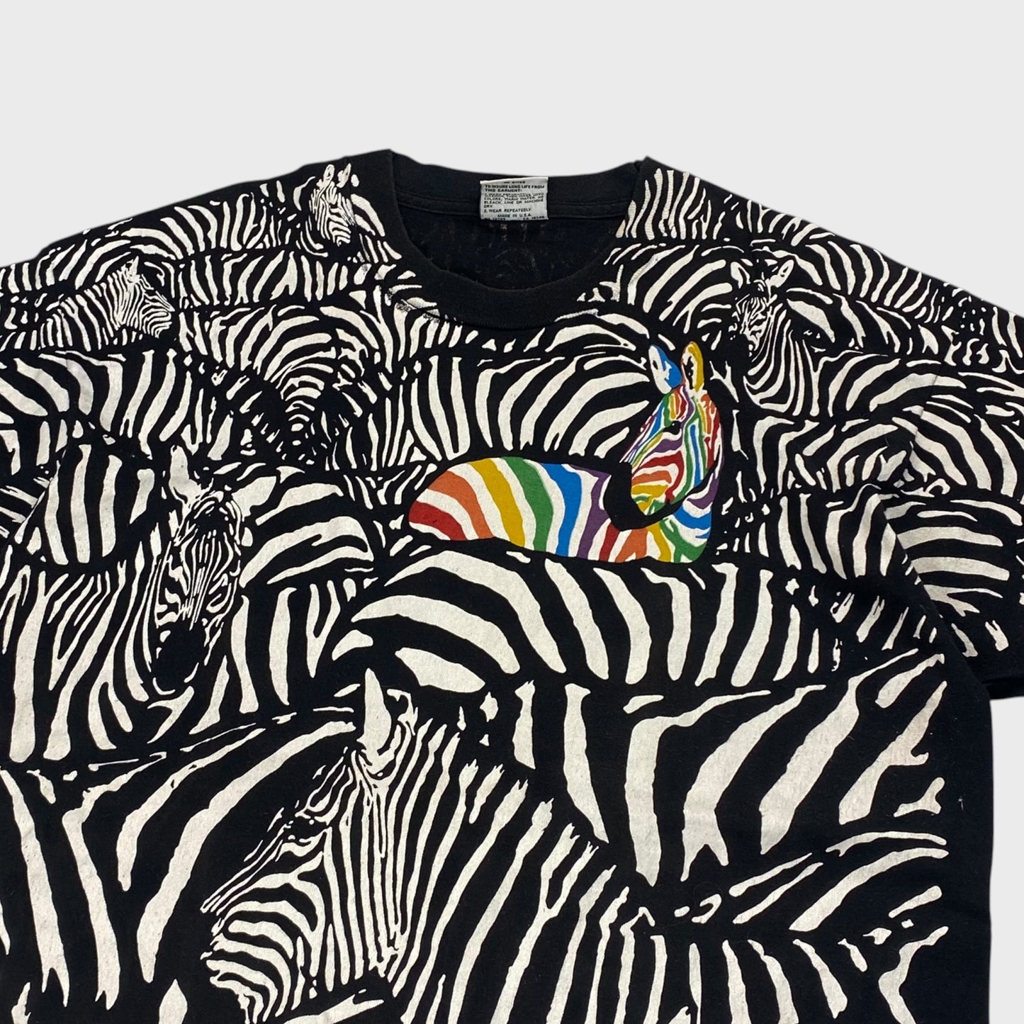 Liquid Blue 90s Zebra Art Overprint USA Made Tee Size L