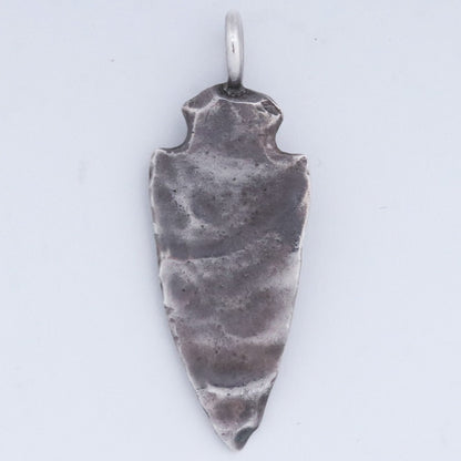 GORO'S K18 Gold Metal Arrowhead Pendant Silver