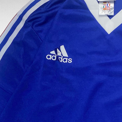 Adidas 00s Size M