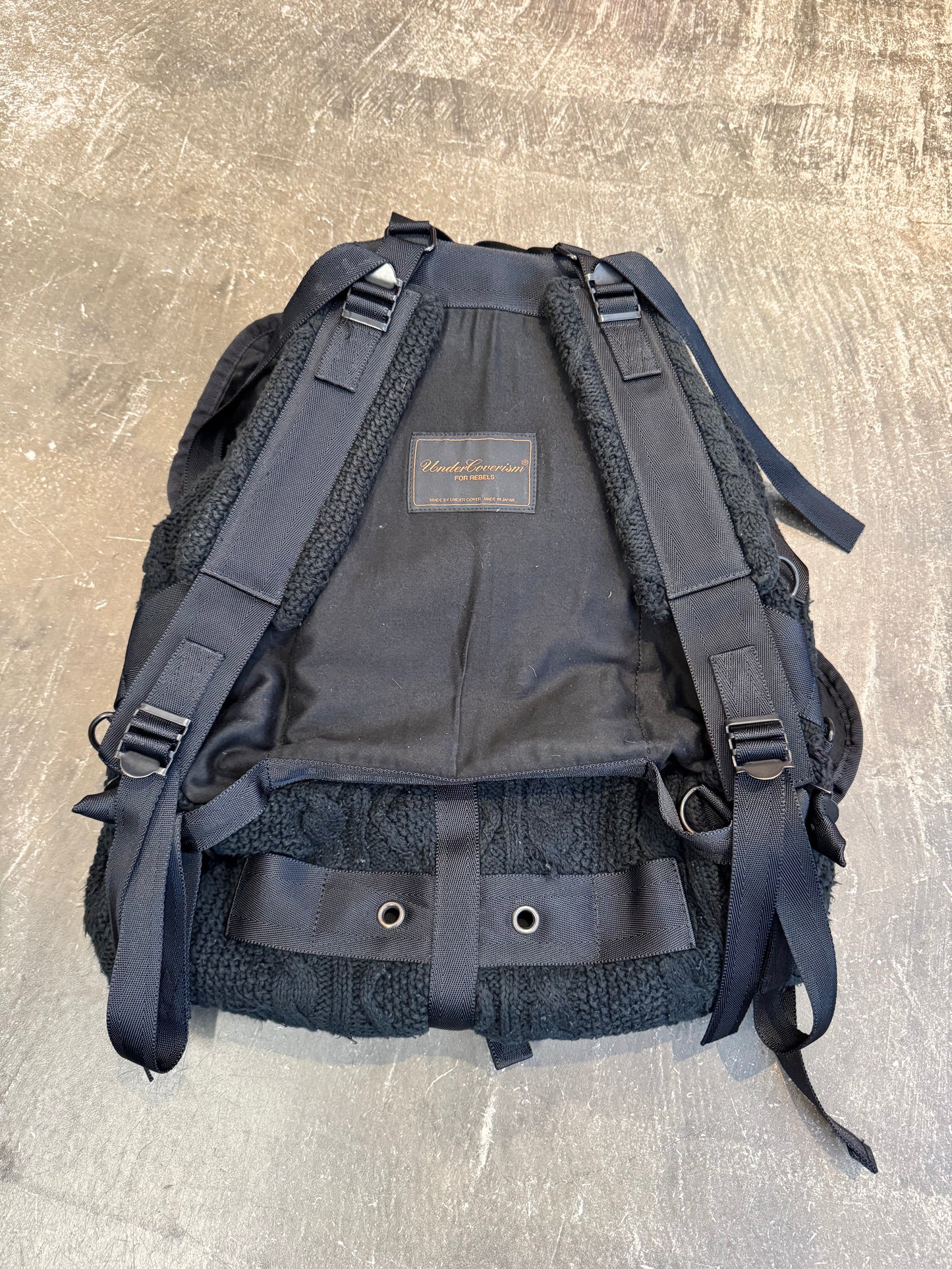 undercover Black Cotton Wool Size FREE