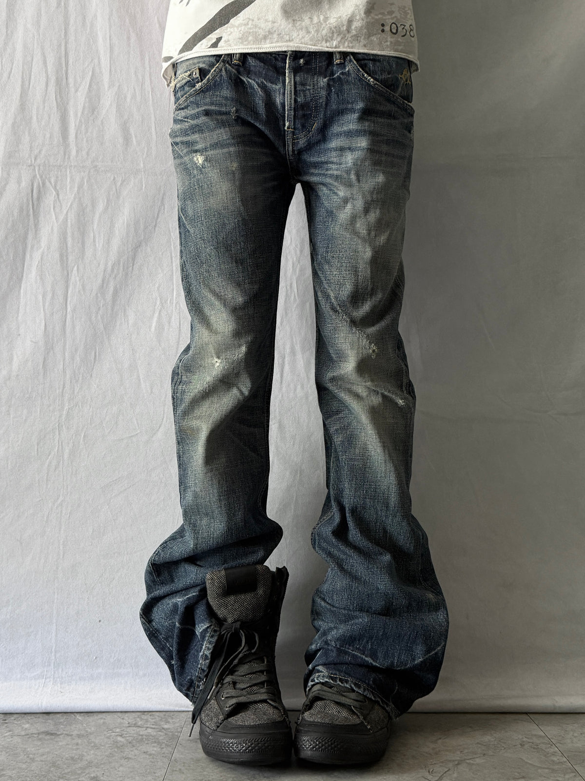 BACK BONE Worn Indigo Flared Jeans