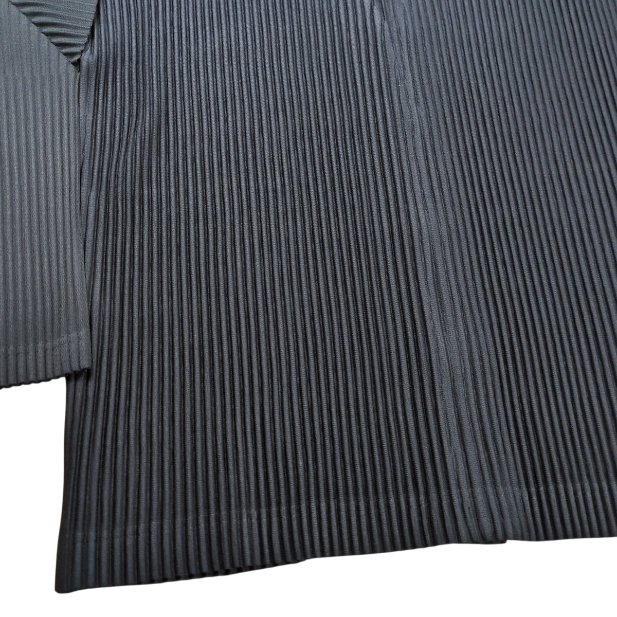 HOMME PLISSE ISSEY MIYAKE Pleats Cardigan Navy Size 3