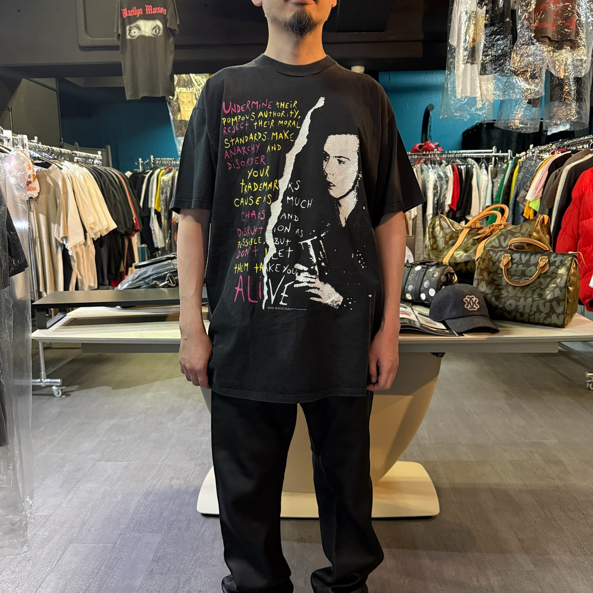 SEX PISTOLS T-Shirt Size XL