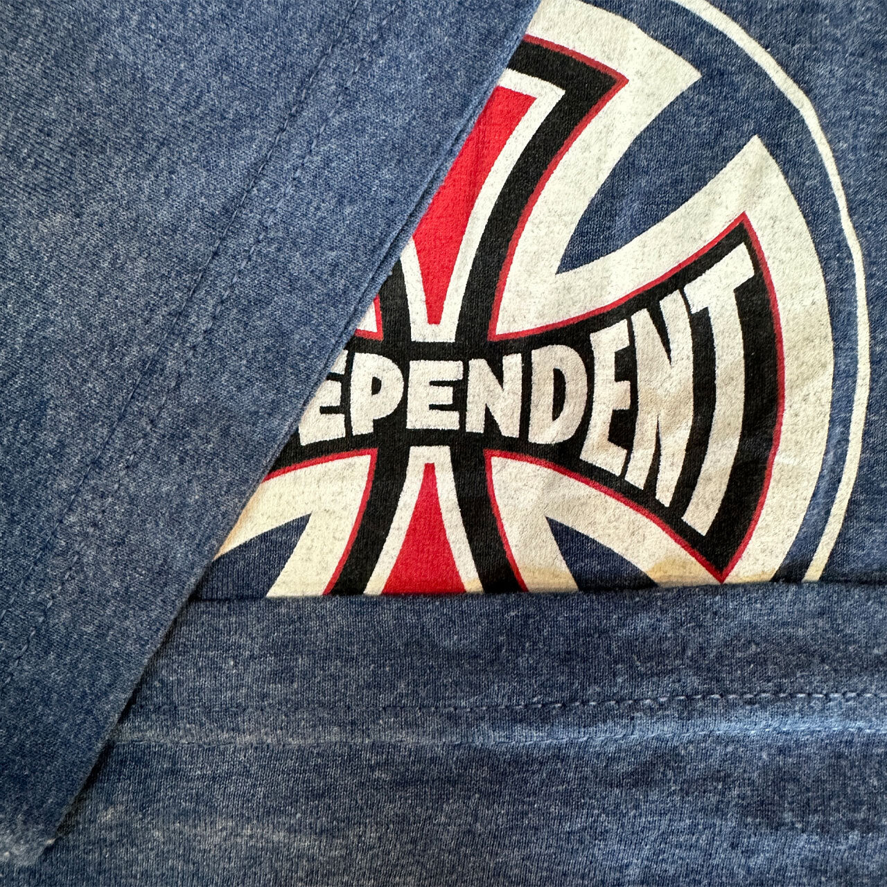 INDEPENDENT T-Shirt Size XL