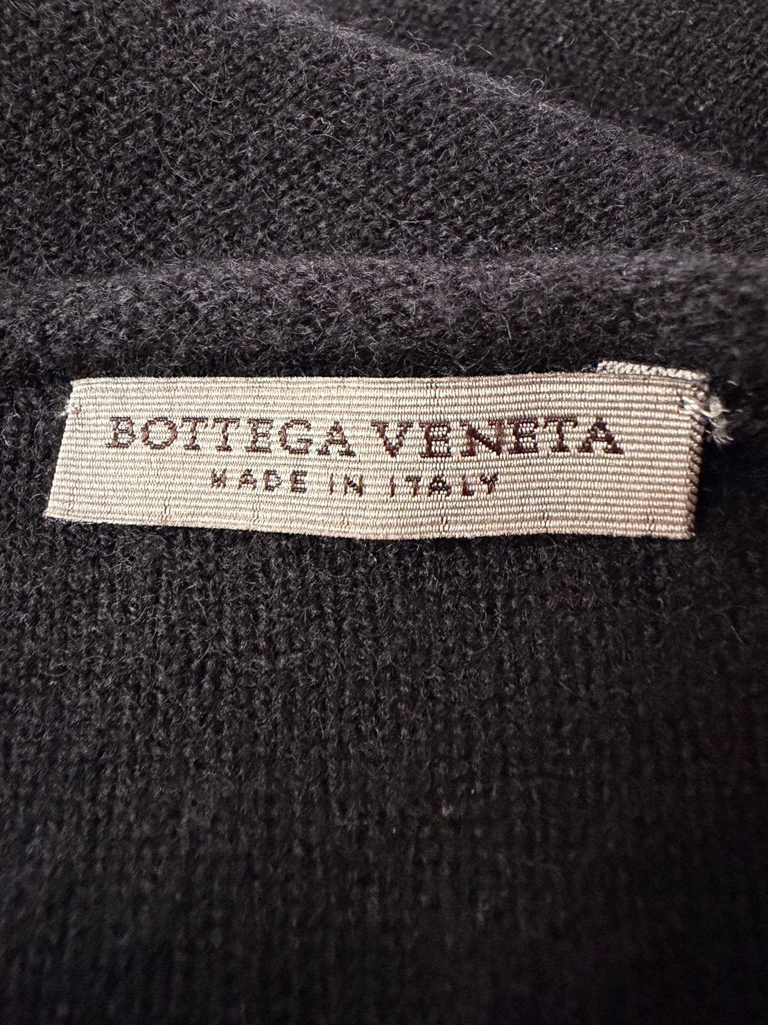 BOTTEGA VENETA 2010s Cashmere Docking V-Neck Sweater Size 48