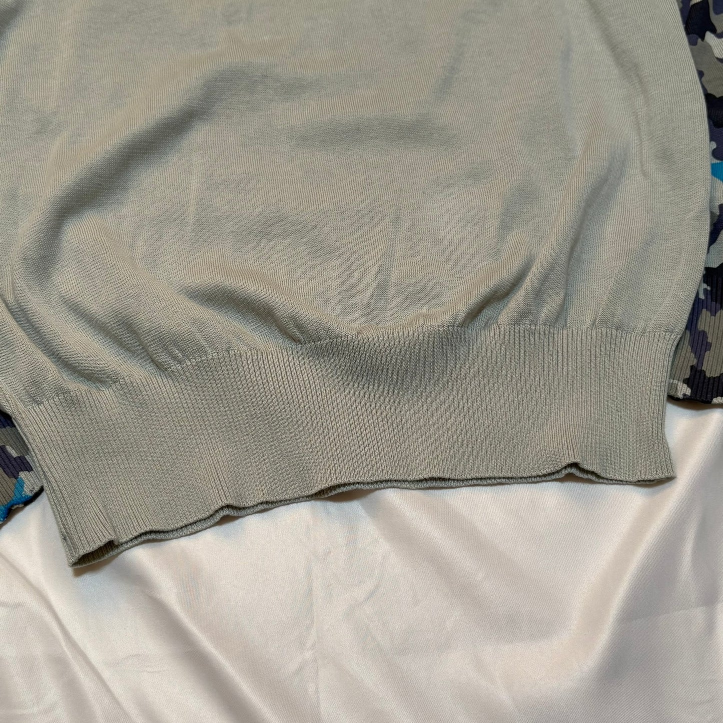 marka Gray Blue Camo Sleeve High Gauge Knit Sweater Size 2