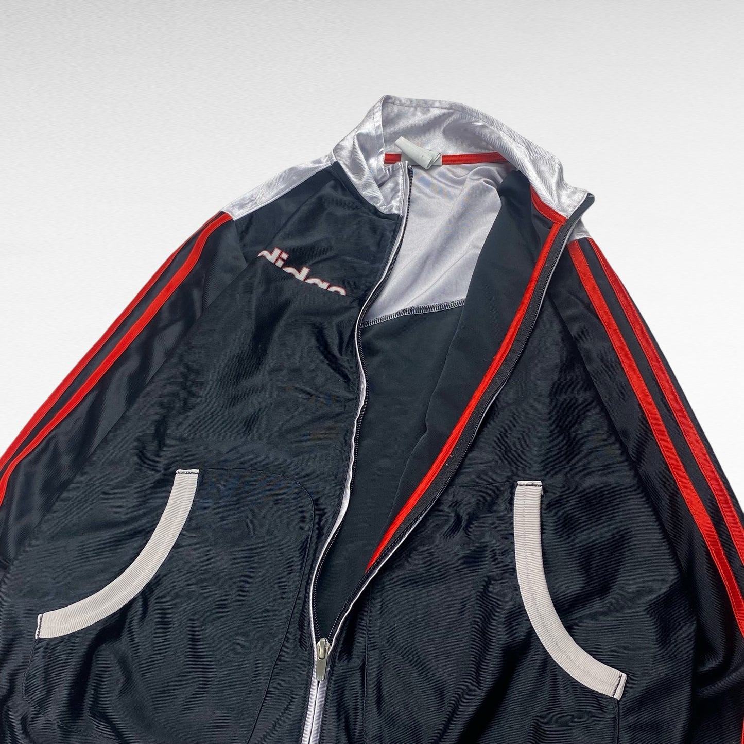 Adidas 00s Jacket Size L