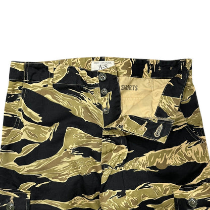 BUZZ RICKSON’S Gold Tiger Camo Shorts Size S