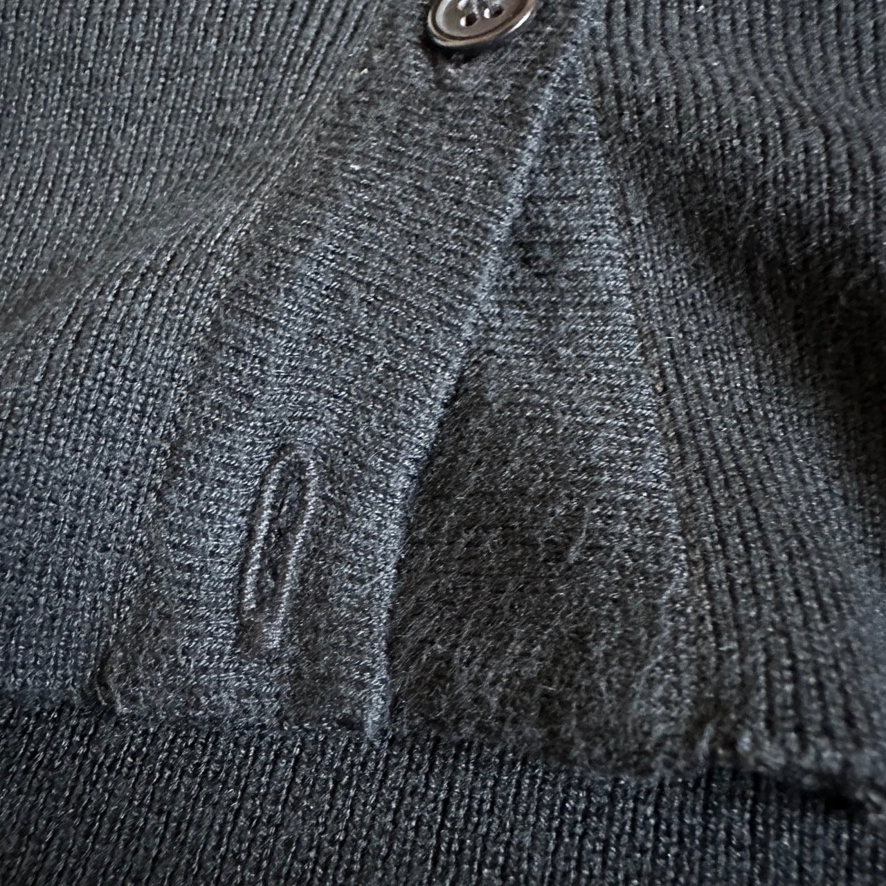 ISSEY MIYAKE SS96 Silk Blend V-Neck Dark Navy