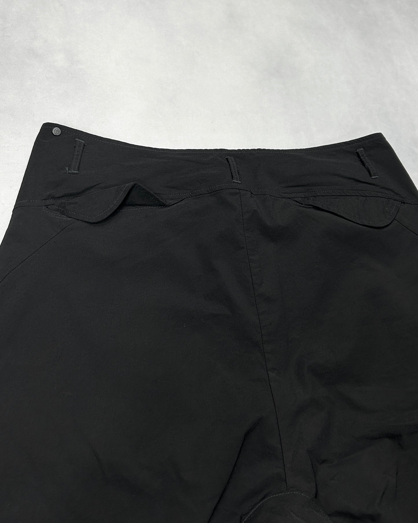 Incarnation S/S2019 Anatomical Sarrouel Short Pants Size L