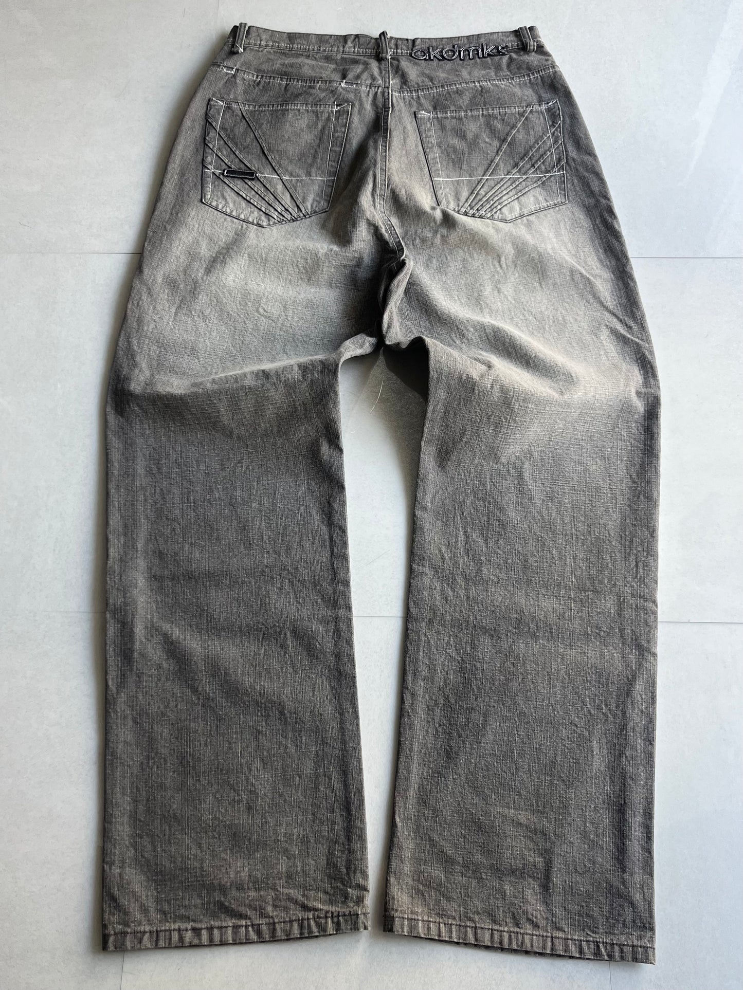 Akademiks Gray Buggy Denim Jeans Size 34