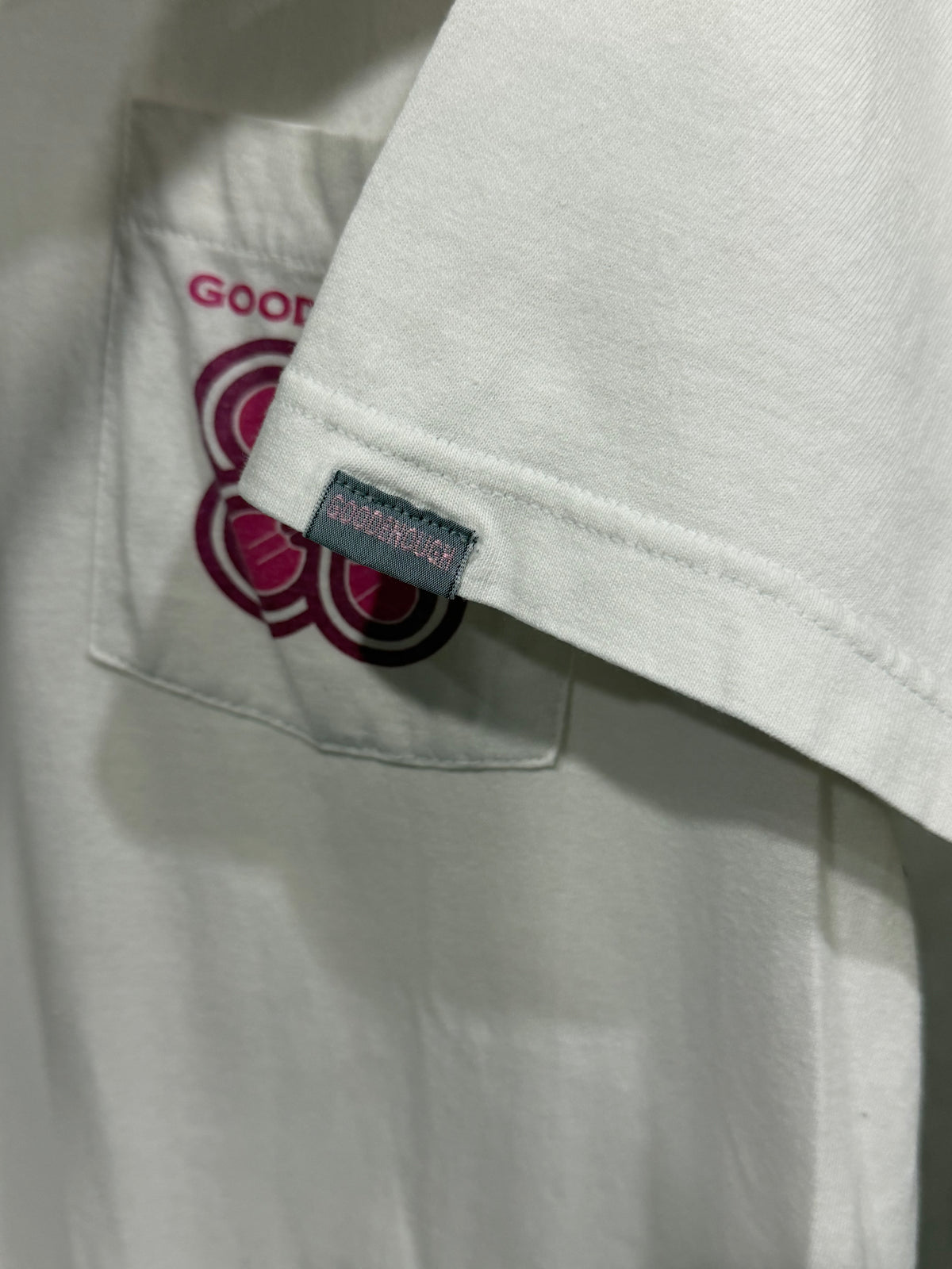 GOODENOUGH Clover Logo Pocket T-Shirt White Size L