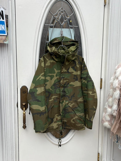 Vintage 90s U.S.ARMY ECWCS GEN1 Alpha Size MEDIUM/REGULAR