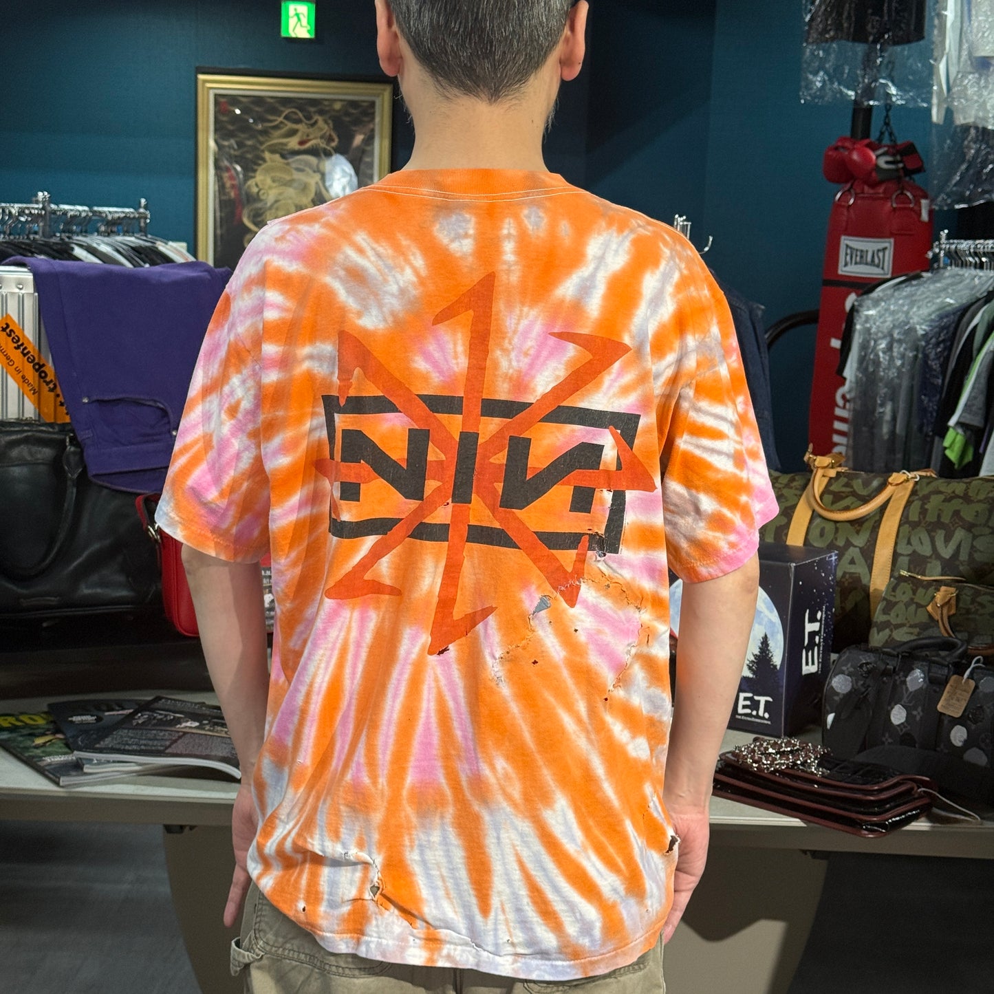 NINE INCH NAILS 90s Spiral Tie-Dye Creature T-Shirt Size XL