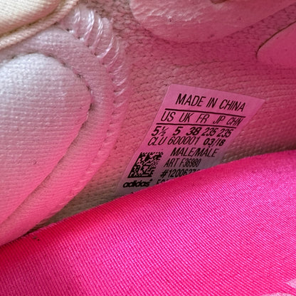 YEEZY BOOST 350 V2 "BUTTER" Sneaker