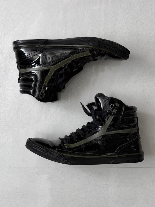 Saint Laurent Paris black Enamel Sneakers Size EU 42