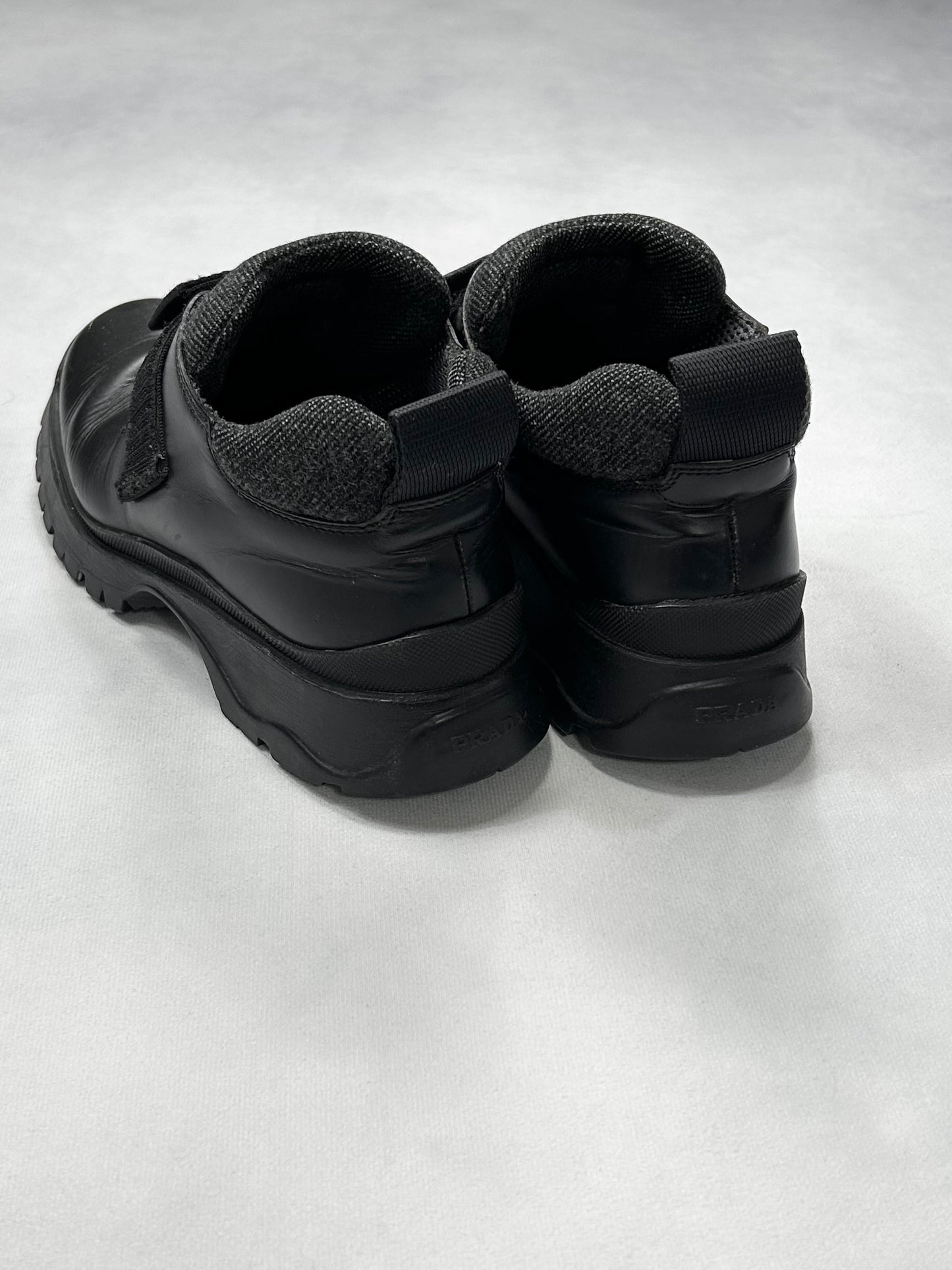 Prada velcro leather tech shoes (F/W 1999) Black Size 9