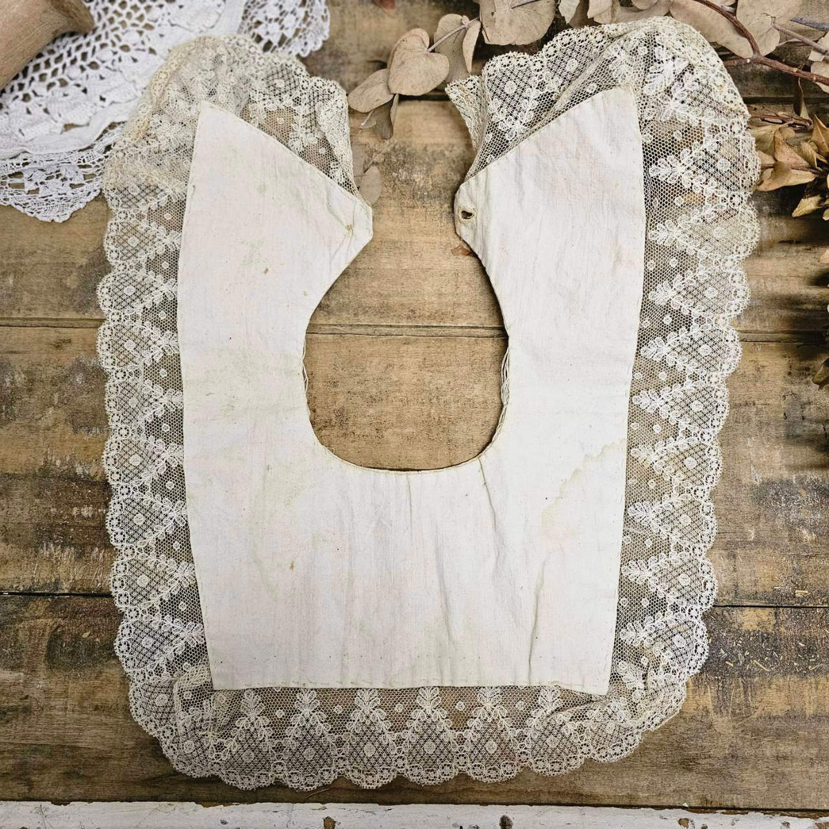 Euro antique 10s Lace Collar Beige Size FREE