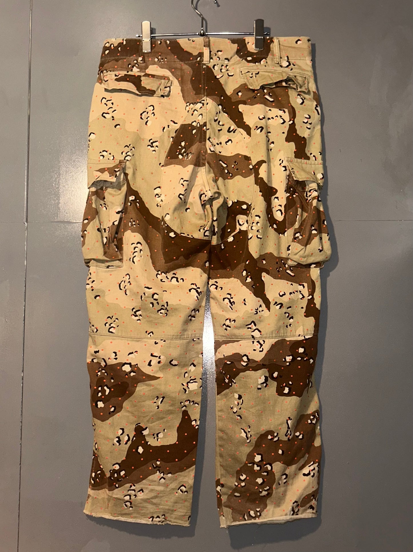 SWAGGER Choco Chip Camo Cargo Pants Size 32