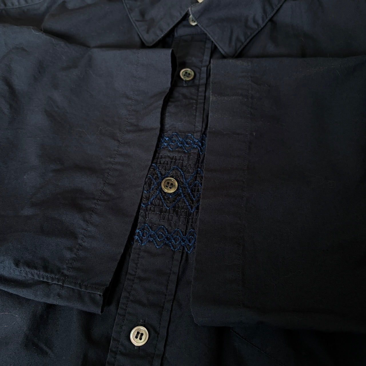 sacai SS18 Cotton Smocked Short-Sleeve Shirt Navy Size L