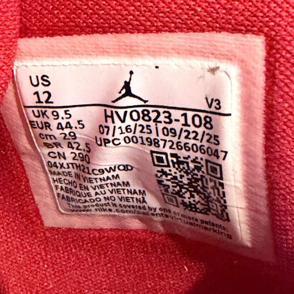 NIKE WMNS Air Jordan 4 Retro Sneakers Red Size WMNS 29cm