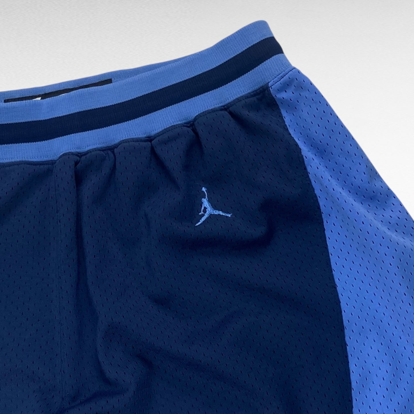 NIKE JORDAN Size M