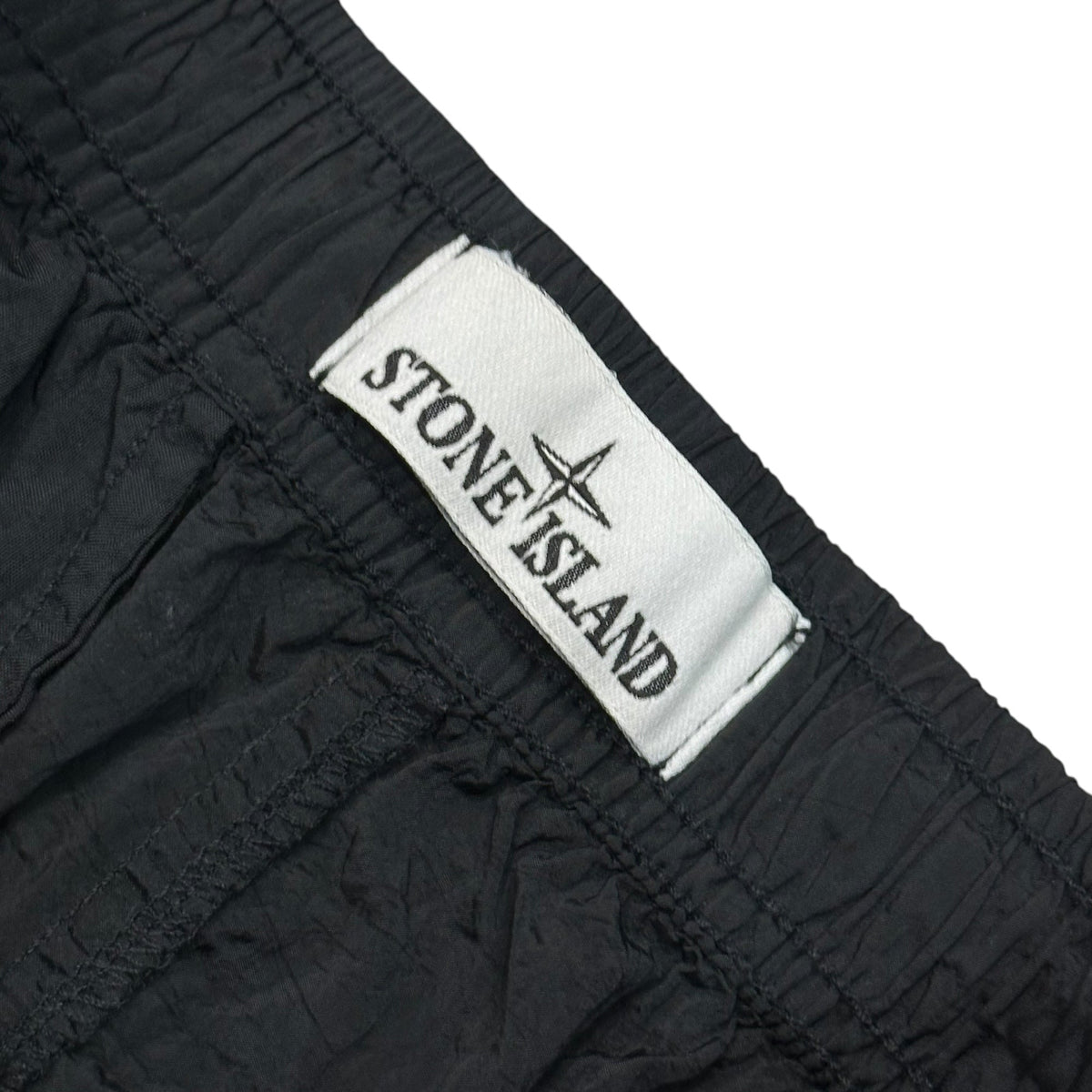 STONE ISLAND 23SS Nylon Metal Bermuda Shorts Black Size W28
