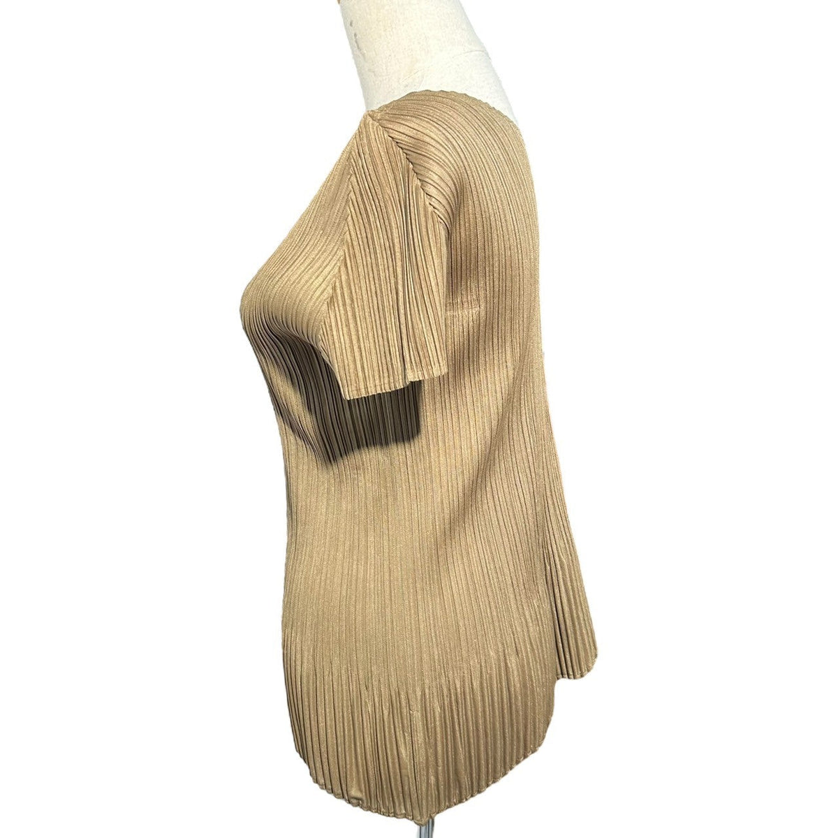 PLEATS PLEASE Asymmetrical Pleats T-Shirt Khaki Size 3