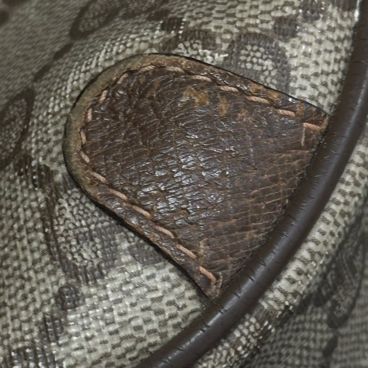 GUCCI Vintage GG Plus Sherry Line Leather Bag