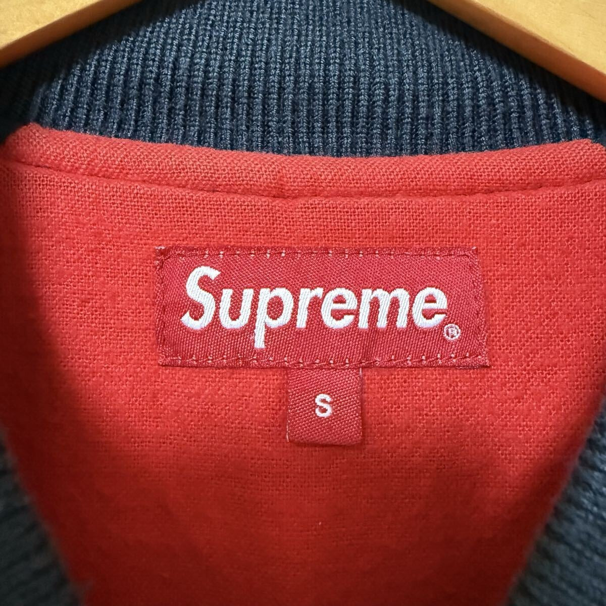 Supreme - Supreme 13aw Quilted Satin Bomber Jacket Navy Size S