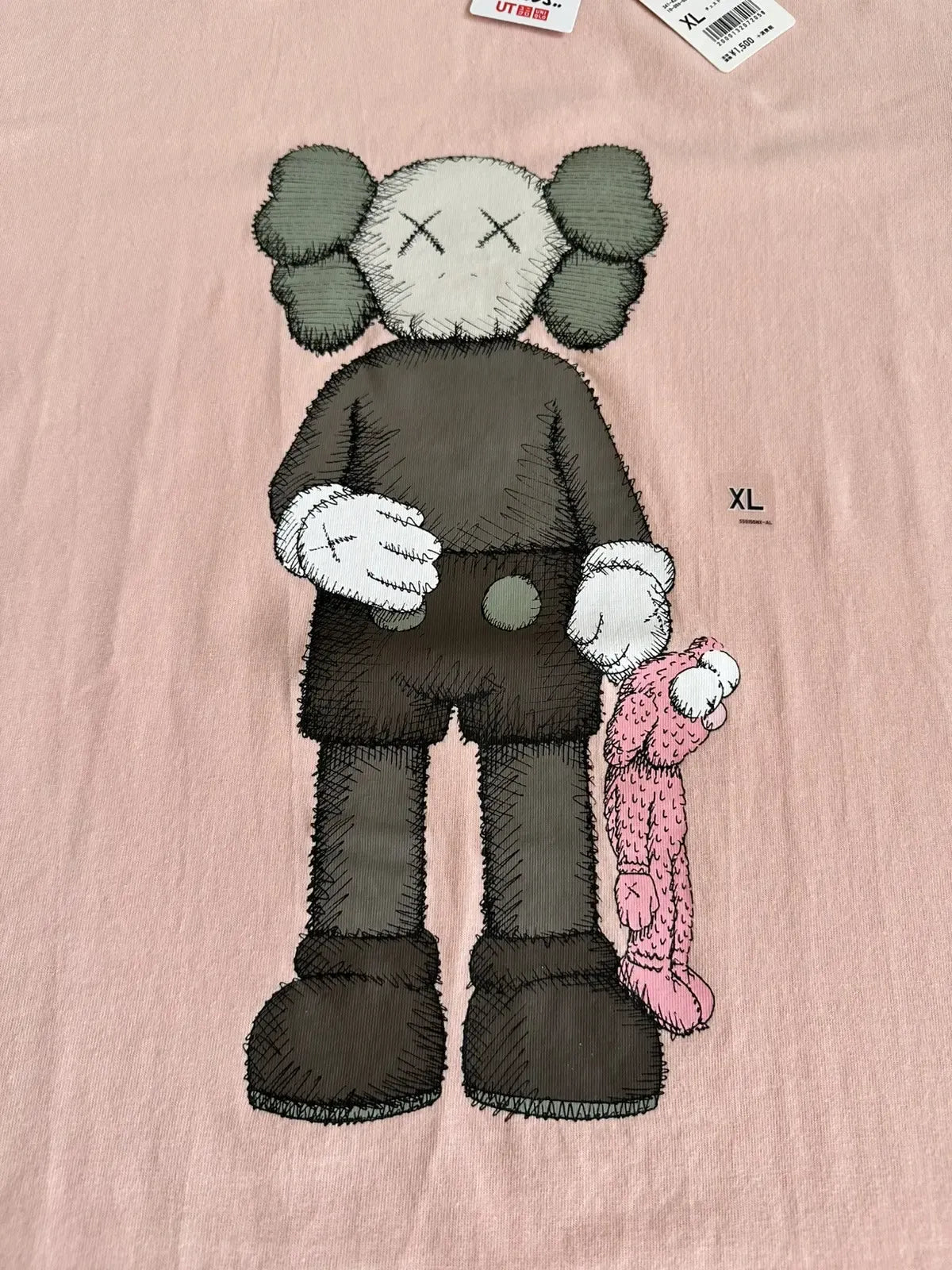 UNIQLO - UNIQLO x KAWS Short Sleeve T-Shirt Peach XL