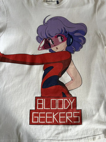 Vintage Undercover Tops - UNDERCOVER BLOODY GEEKERS Creamy Mami T-shirt White Size L - Authentic Archive